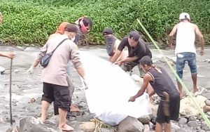 Mayat Pria Tanpa Busana Ditemukan di Sungai Cisadea Cianjur