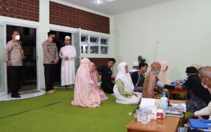 Selama Ramadhan, Polres Purwakarta Layani Vaksinasi di Masjid Usai Sholat Tarawih