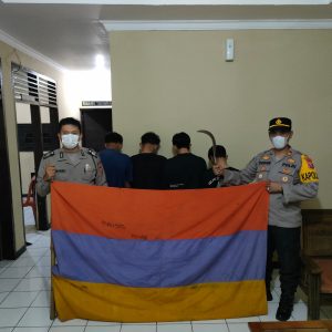 Polisi Amankan 4 Remaja Yang Hendak Tawuran