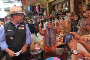 Resmikan Pasar Kepuh, Ini Pesan Ridwan Kamil untuk Pedagang