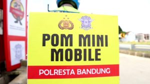 Pemudik Kehabisan Bensin Saat Macet, Hubungi Nomor Ini Ada Layanan Pom Mini Mobile Dari Polresta Bandung