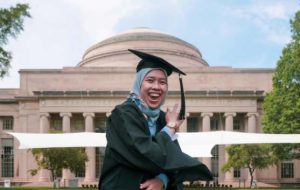 Mengenal Vita Alamsyah, Insinyur Berhijab Perusahaan Elon Musk Asal Indonesia