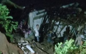 Duh! Empat Warga Tertimbun Tanah Longsor di Pasir Pogor Bogor