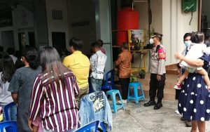 Polres Purwakarta Terjunkan Ratusan Personel untuk Amankan Ibadan Misa dan Kenaikan Isa Almasih