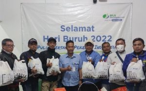 Peringati May Day 2022, BPJAMSOSTEK Cimahi Bagikan Ratusan Paket Sembako