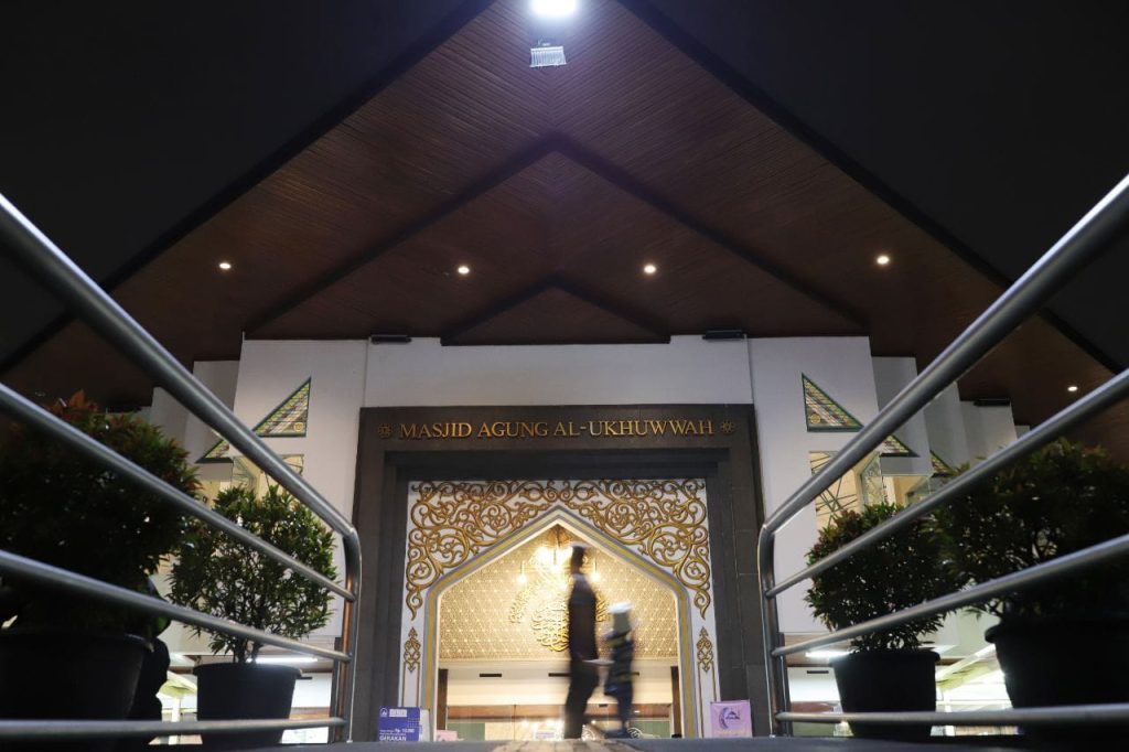 Masjid Al Ukhuwah Bandung Siap Gelar Sholat Idul Fitri Secara Full Kapasitas