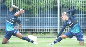 Siap Tempur DDS Siap Bobol Gawang Borneo FC