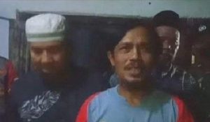 Duh, Tukang Cilok Tiba-tiba Ngaku Nabi Utusan Allah, Lihat deh Jadinya