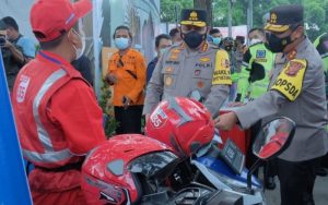 Wakapolri Tinjau Pengamanan Jalur Mudik Tol Jakarta-Cikampek, Begini Kondisinya