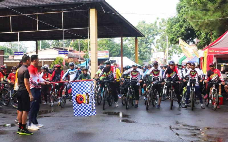 Gowes Hidup Sehat Tanpa Narkoba Meriahkan HANI 2022 di Purwakarta