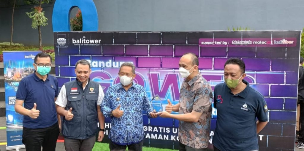 Bantu Infrastruktur dan Free WiFi di 40 Area Publik, Bali Tower Dukung Smart City Kota Bandung