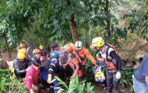 Tim SAR Gabungan Temukan Jenazah Korban Kecelakaan Bus Masuk Jurang di Rajapolah Tasikmalaya