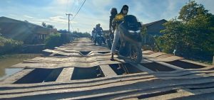 Miris, Jembatan Penghubung Kabupaten Serdang Bedagai-Batubara Rusak Parah