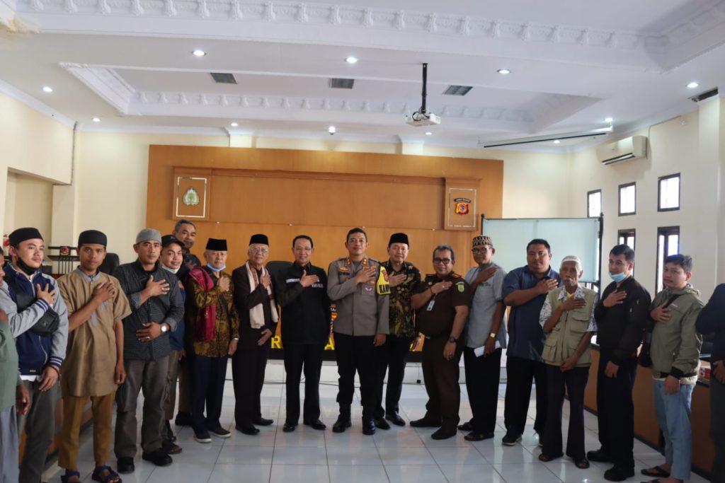 12 Orang Anggota Khilafatul Muslimin Majalengka Baca Ikrar Sumpah Setia Kepada NKRI
