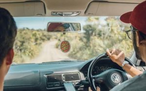 Ih Serem… Mobil Travel di Ciamis Tiba-tiba Masuk Jalan Sempit, Dibawa Makhluk Gaib?