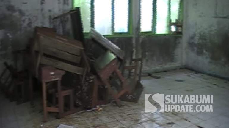 Miris! Bangunan SDN Pasirangin Sukabumi Rusak Parah, Guru dan Murid Dihantui Rasa Was-was