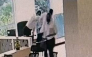 Video Atasan Pukul Pegawai Kantor Pajak di Bekasi Viral