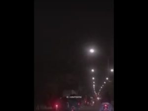 Aksi Gerombolan Bermotor Keroyok Seorang Warga di Karawang Viral