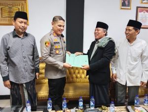 Jalin Silaturahmi Dengan Ulama, Kapolres Purwakarta Kunjungi MUI
