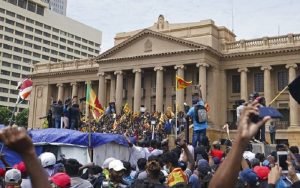Sri Lanka Memanas, DPR Minta Kemlu Pastikan Perlindungan dan Keselamatan WNI