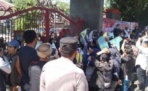 Dugaan Pungli Pelayanan Publik, Aktivis Cianjur Geruduk Pemkab Cianjur