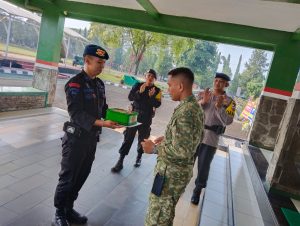 HUT Ke 60 Yonarmed 9 Pasopati Kostrad, Brimob Kompi 3 Batalyon C Pelopor Polda Jabar Beri Kejutan