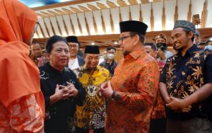 Jelang Pemilu 2024, Ceu Popong dan Dr. Salim Bahas Isu Sensitif di Indonesia