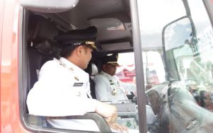 Bupati Serdang Bedagai Uji Coba Mobil Damkar Setir Kemudi Sebelah Kiri