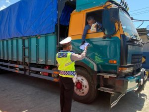 Mengurangi Tingkat Kecelakaan. ASTRA Tol Cipali Gandeng PJR Gelar Operasi ODOL di GT Palimanan.