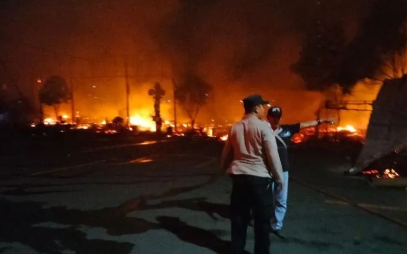 Rumah Makan Tahu Sumedang di Garut Ludes Terbakar, Polisi Lakukan Penyelidikan