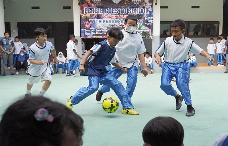 Persib Goes to School Sambangi SD Dian Kencana Bandung