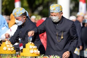 Ini Makna Dibalik Gelar Tumpeng 77 di HUT Jabar Tahun Ini