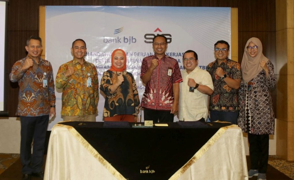 Kerjasama bank bjb dan Semen Indonesia, Permudah Penerimaan Pembayaran Tagihan
