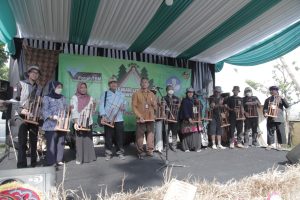 Perkuat Jati Diri Bangsa, Forum TBM Jawa Barat Gelar Kemah Literasi di Sumedang