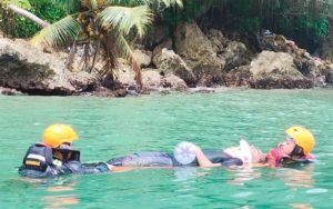 Basarnas Nias Selamatkan Dua Orang yang Hilang di Pantai Panjang