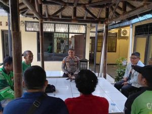 Viral Aksi Sweeping Ojol saat Demo Kemarin berujung damai Di Polres Purwakarta.