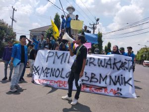 Demo Tolak BBM, Mahasiswa di Purwakarta gelar aksi Demonstrasi