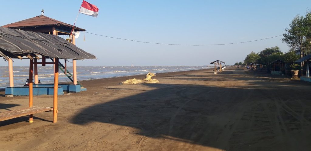 Tiga Pantai Ini Jadi Wisata Pilihan di Karawang