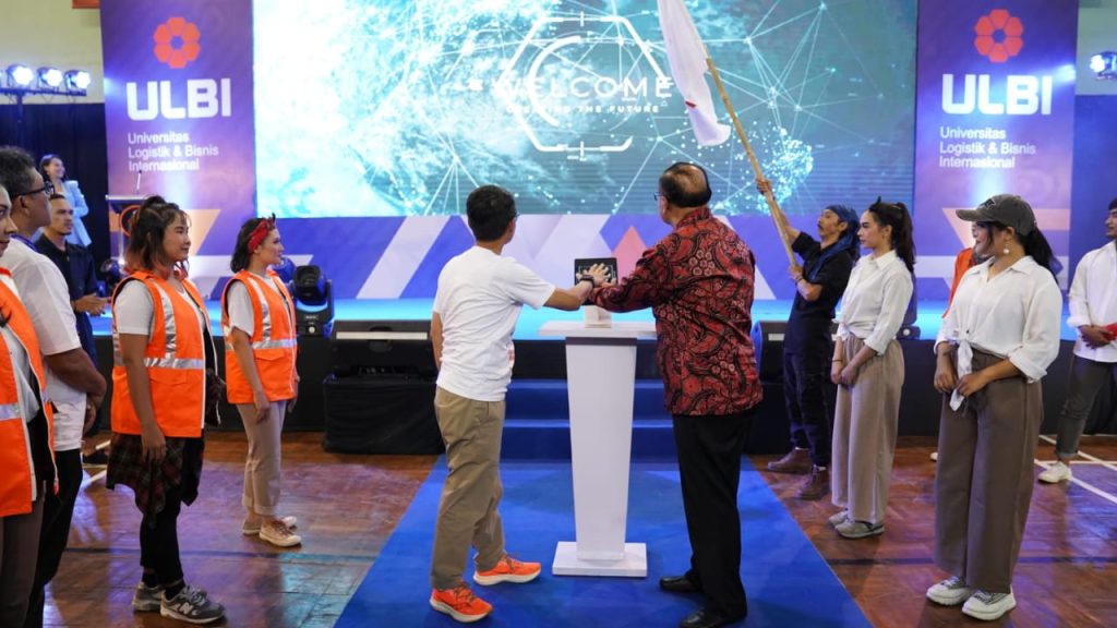 Pos Indonesia Tanam AKHLAK 27.000 Pohon dan Launching ULBI