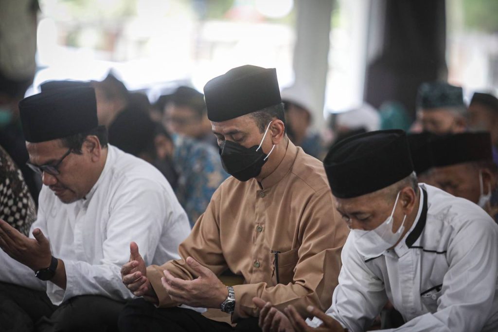 Ratusan Orang Untai Doa Bersama untuk Kota Bandung