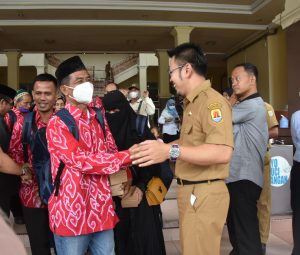 49 Warga Cirebon Jadi Transmigran di Sulbar, Dapat Rumah dan Lahan Tambak