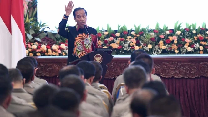 Presiden Jokowi bertemua perwira tinggi Polri