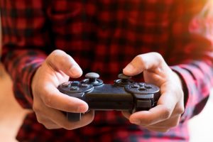 Bahaya Bermain Game bagi Kesehatan Tubuh