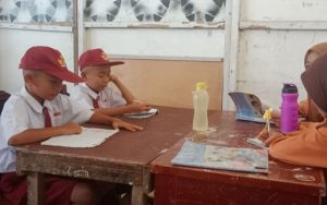 Waduh! Siswa SD Tertimpa Reruntuhan Bekas Bangunan Kamar Mandi, Begini Kondisinya