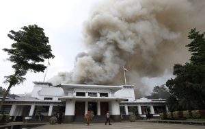 Kantor Bappelitbang Kota Bandung Kebakaran, Yana Mulyana Terpaksa Hentikan Rapat