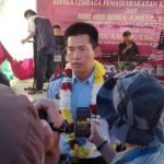 Insan media di Cianjur saat wawancara dengan Kalapas II B Cianjur yang baru Tomi Elyus.