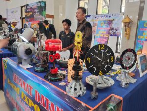 Kegiatan Expo SMK Purwakarta di Gedung Sigrong