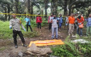 Mayat Tertutup Plastik Tanpa Identitas Gegerkan Warga Batubara