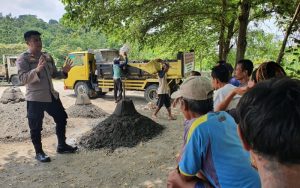 Penambang Pasir di Sungai Cikeruh Majalengka Diimbau Waspadai Bencana Banjir