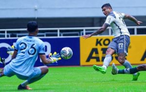 Persib Bandung Terus Pepet Pemuncak Klasemen Liga 1